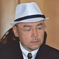 邸强