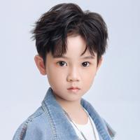 李君诺
