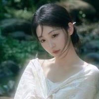 依婕
