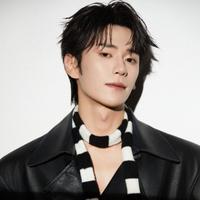 闫丁翔宇