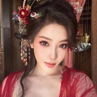 瑞娜