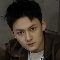 陈泓龙