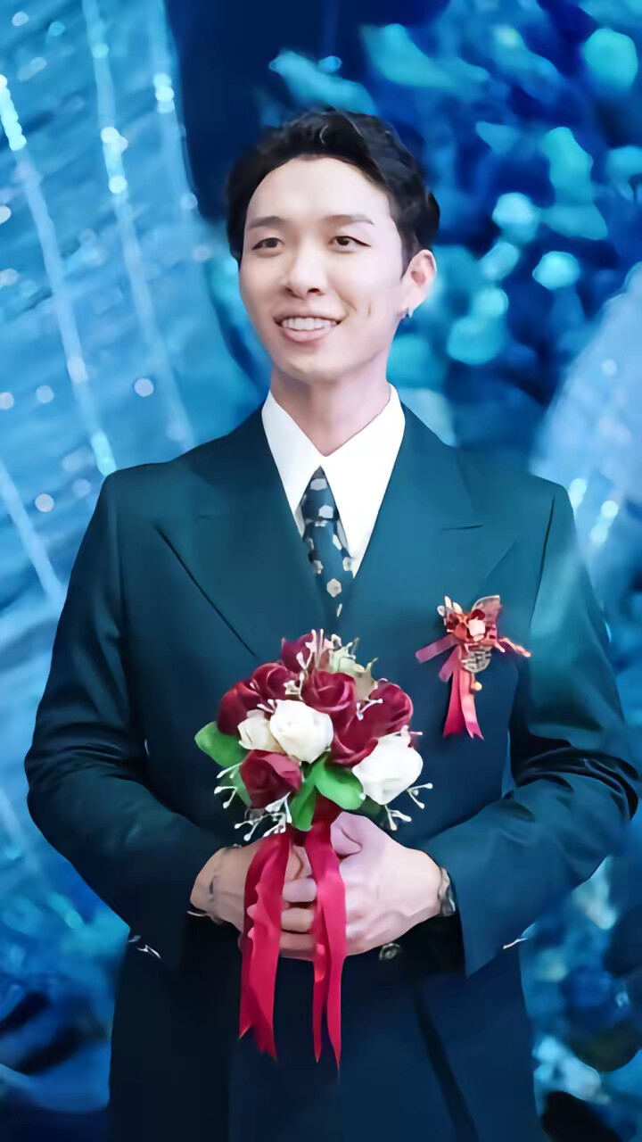 《淬刃蔷薇》剧照