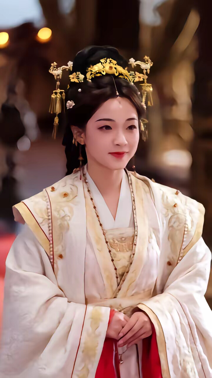 《穿成公主，她玩转朝堂做女帝》剧照