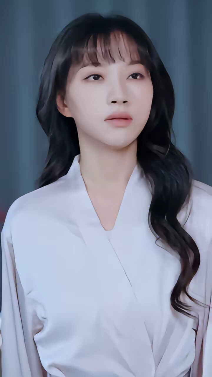 《捡个仙尊当保镖》剧照