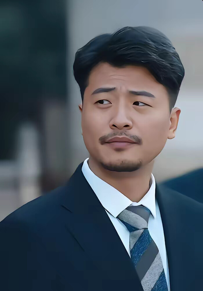 《返聘后我一鸣惊人》剧照