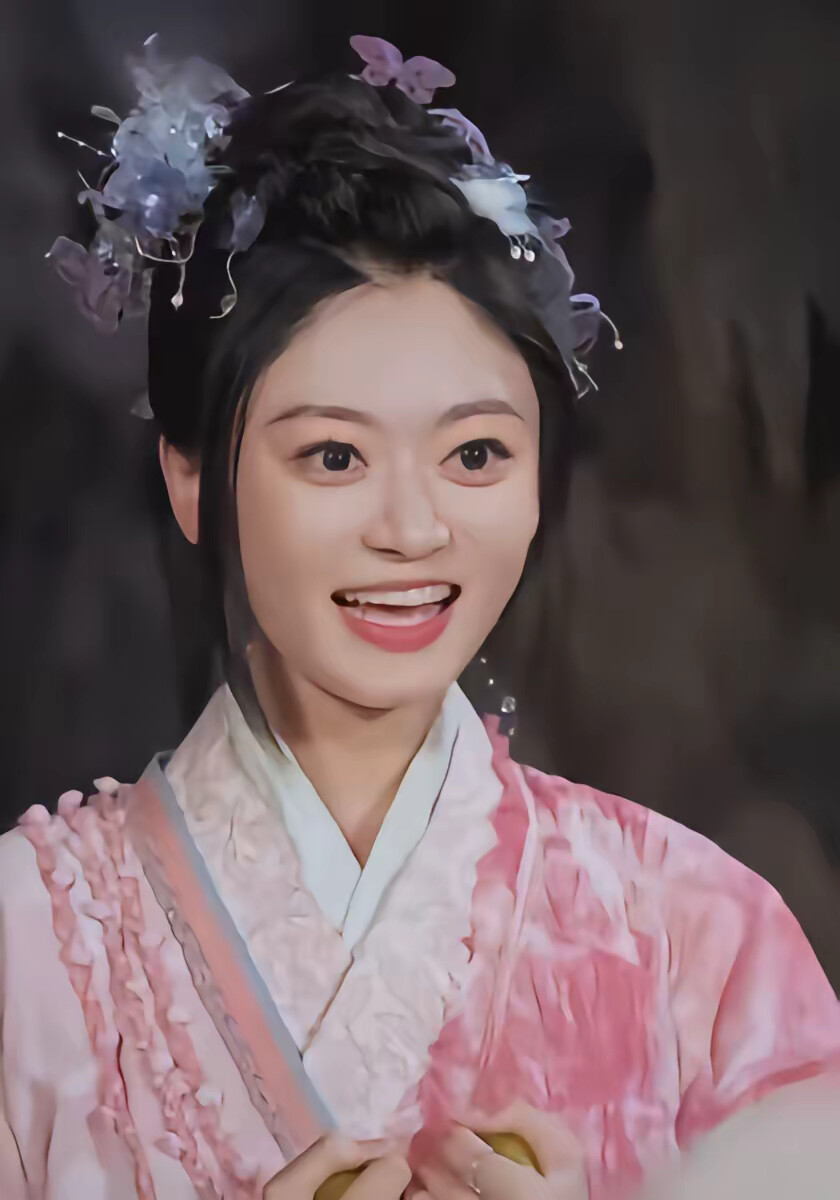 《开局帝境宗主，无限合成仙人长老》剧照