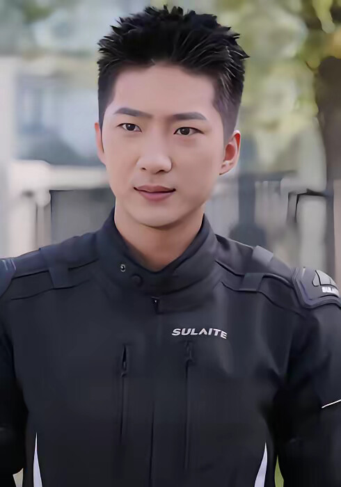 《摘下工牌,我惊掉全桌下巴》剧照