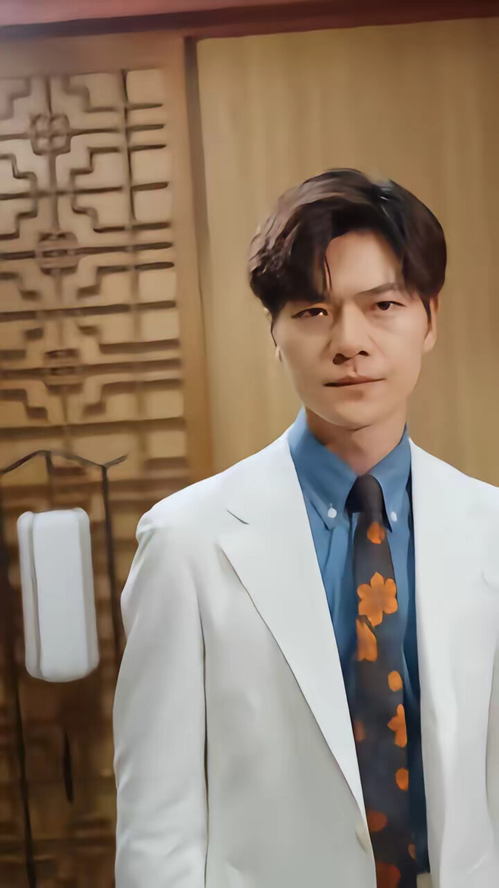 《美女总裁的天尊保安》剧照