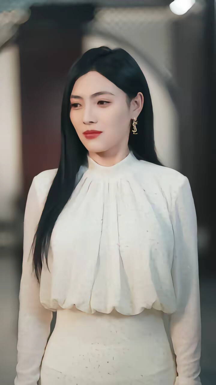 《美女老板悔哭了》剧照