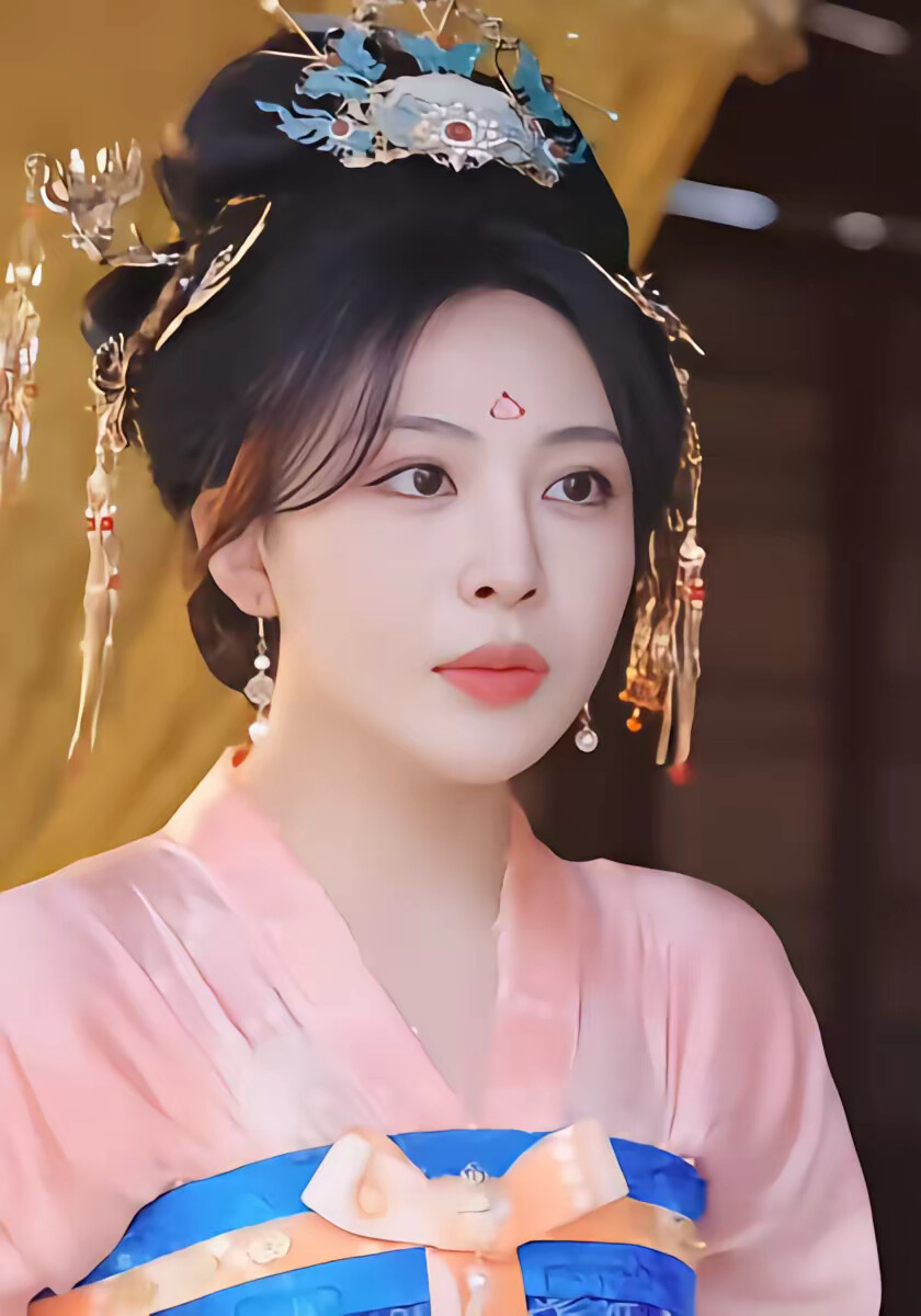 《皇室奶团三岁半》剧照