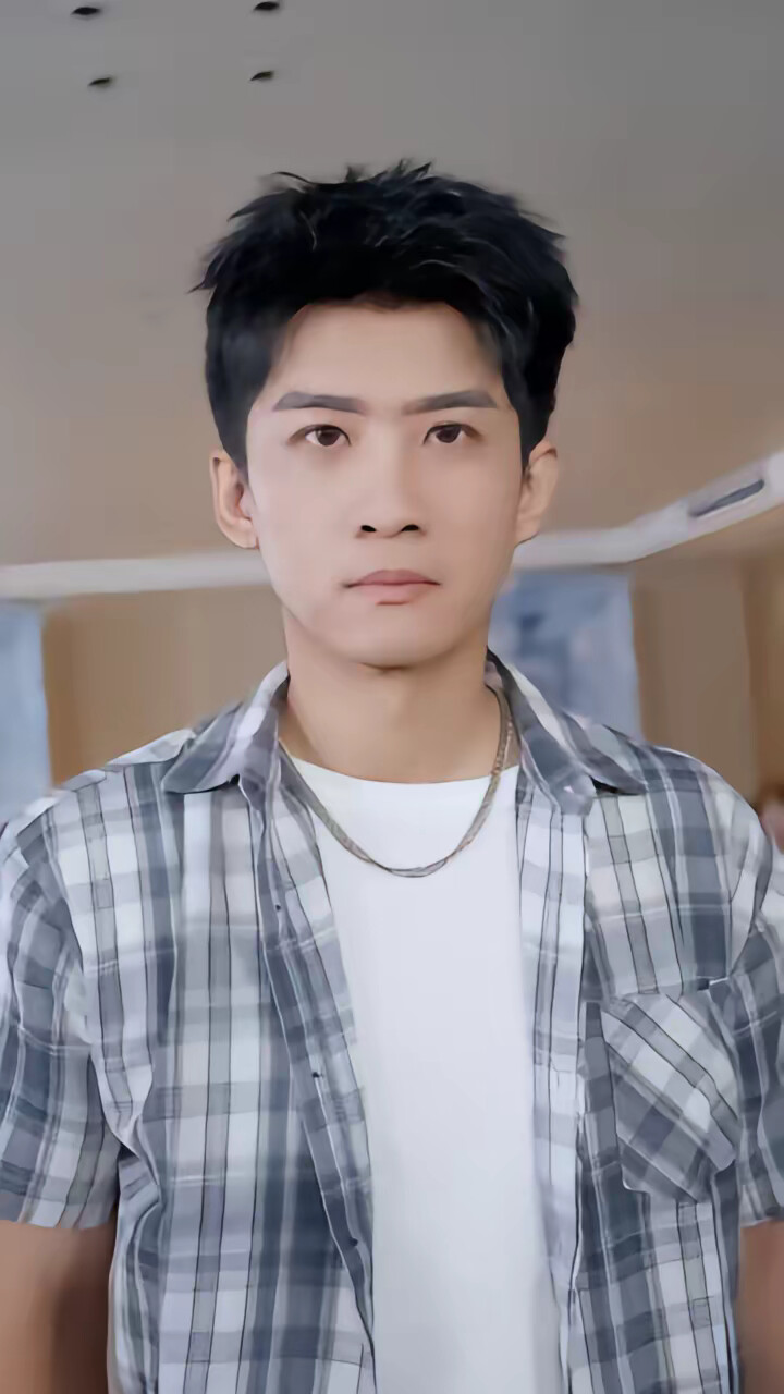 《直播捡漏，我靠透视纵横商海》剧照
