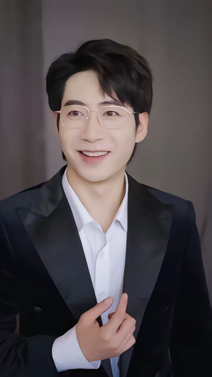 《玫瑰停止生长时》剧照