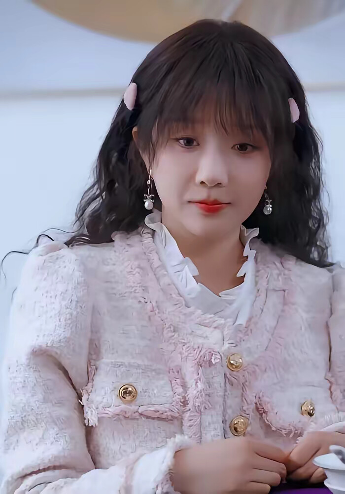 《真千金吃瓜成团宠全家逆天改命》剧照