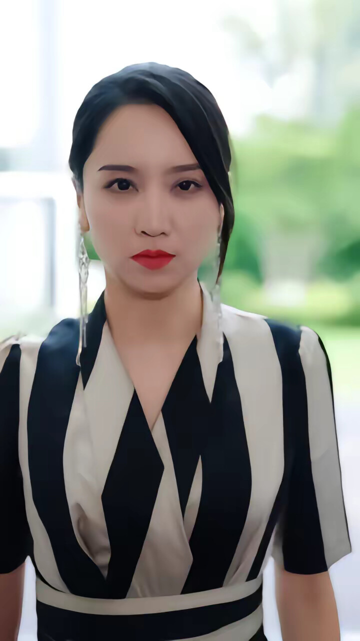 《出狱后,她为女儿撑腰》剧照