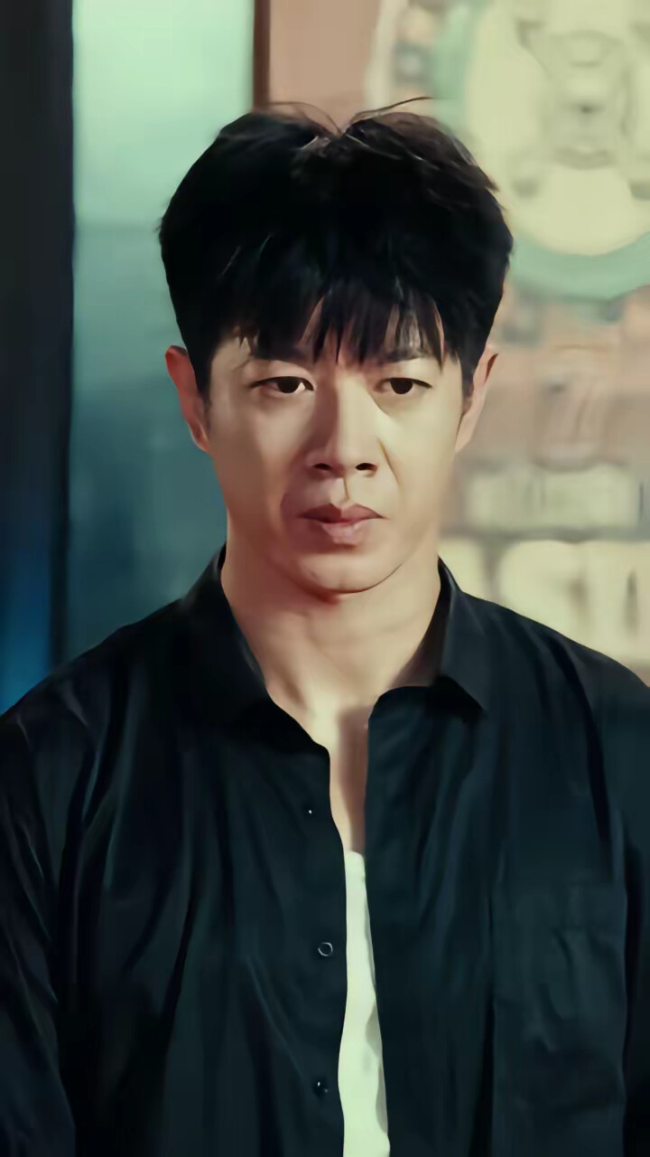 《你不该动我的底牌》剧照