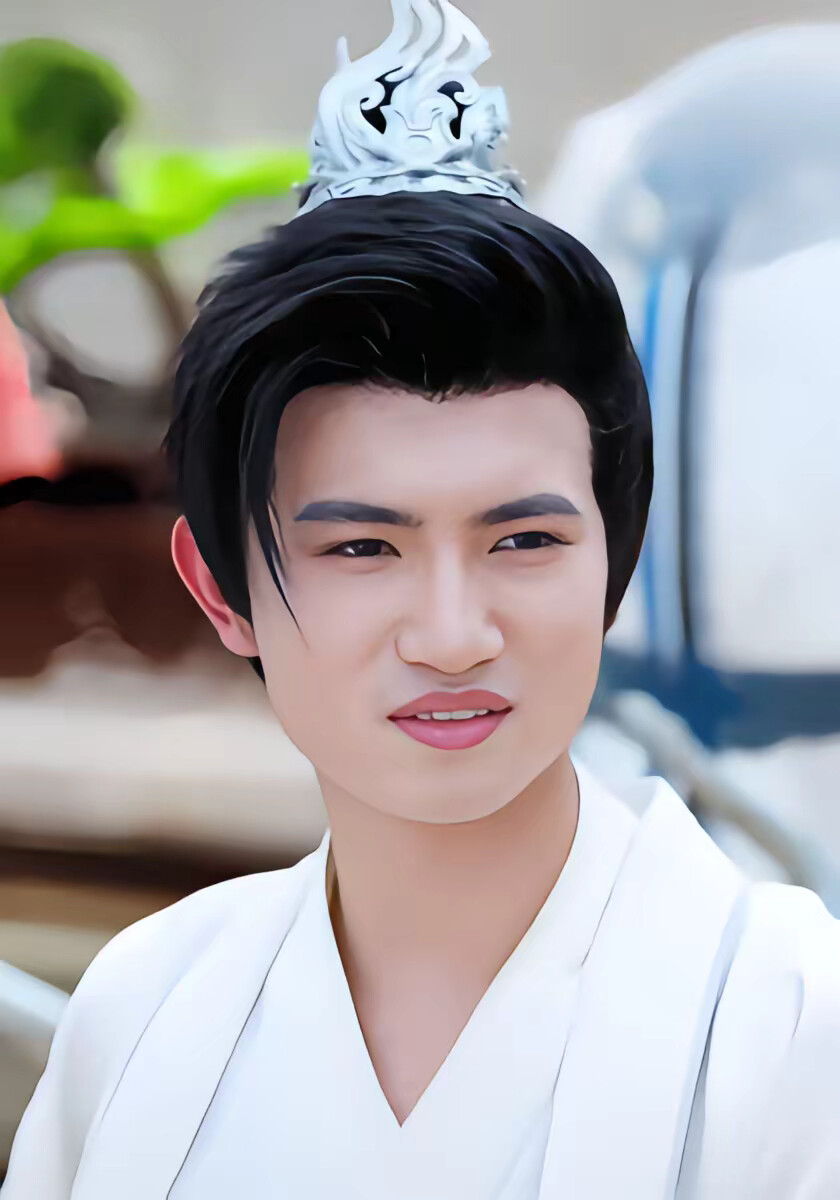 《功德锤王,女帝被我锤懵了》剧照