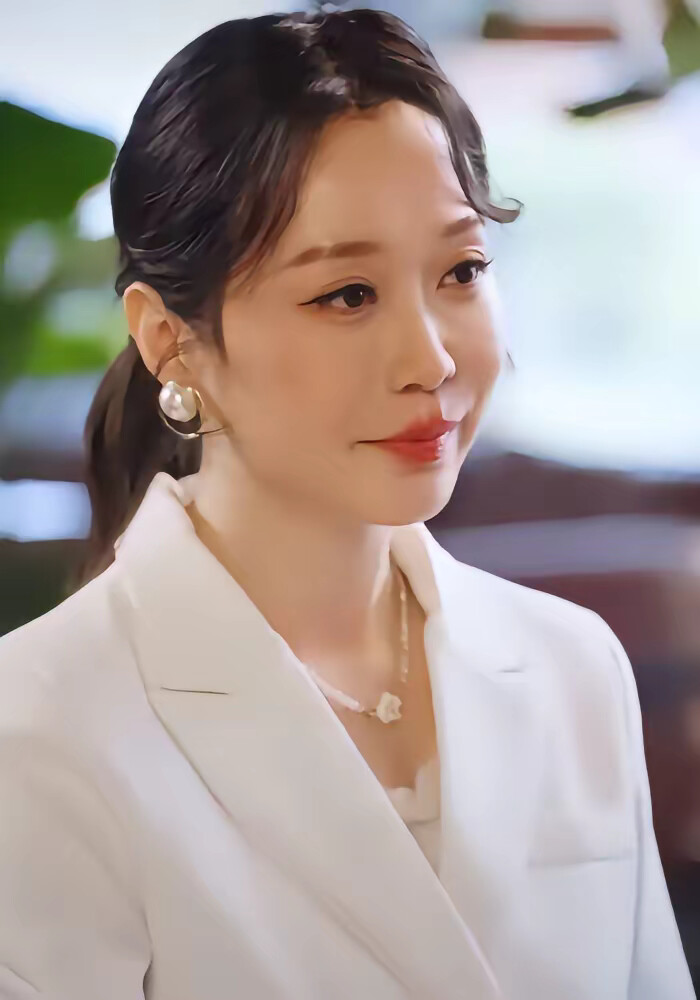 《毕业后我进了亲戚公司》剧照