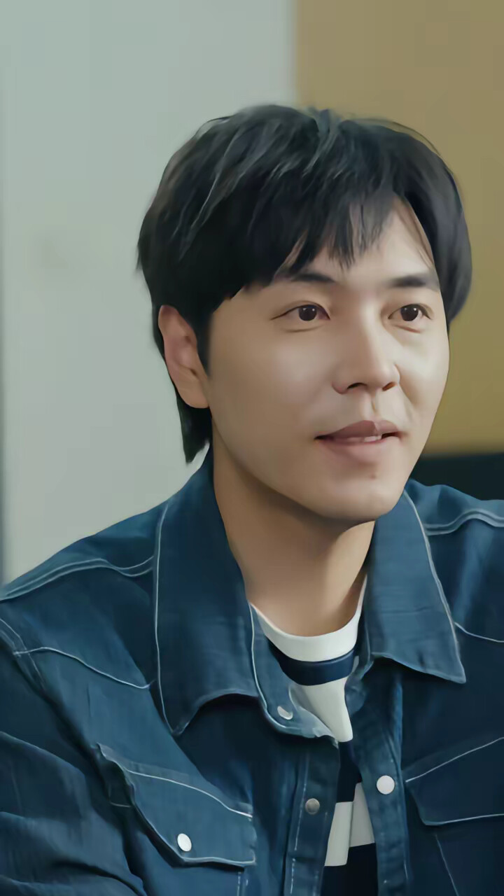 《开局就失业:返乡途中卖盒饭》剧照