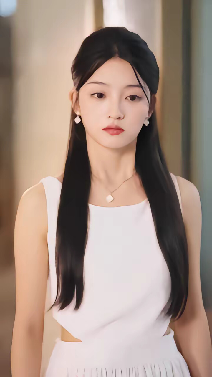 《相亲当天我和老板领证结婚了》剧照