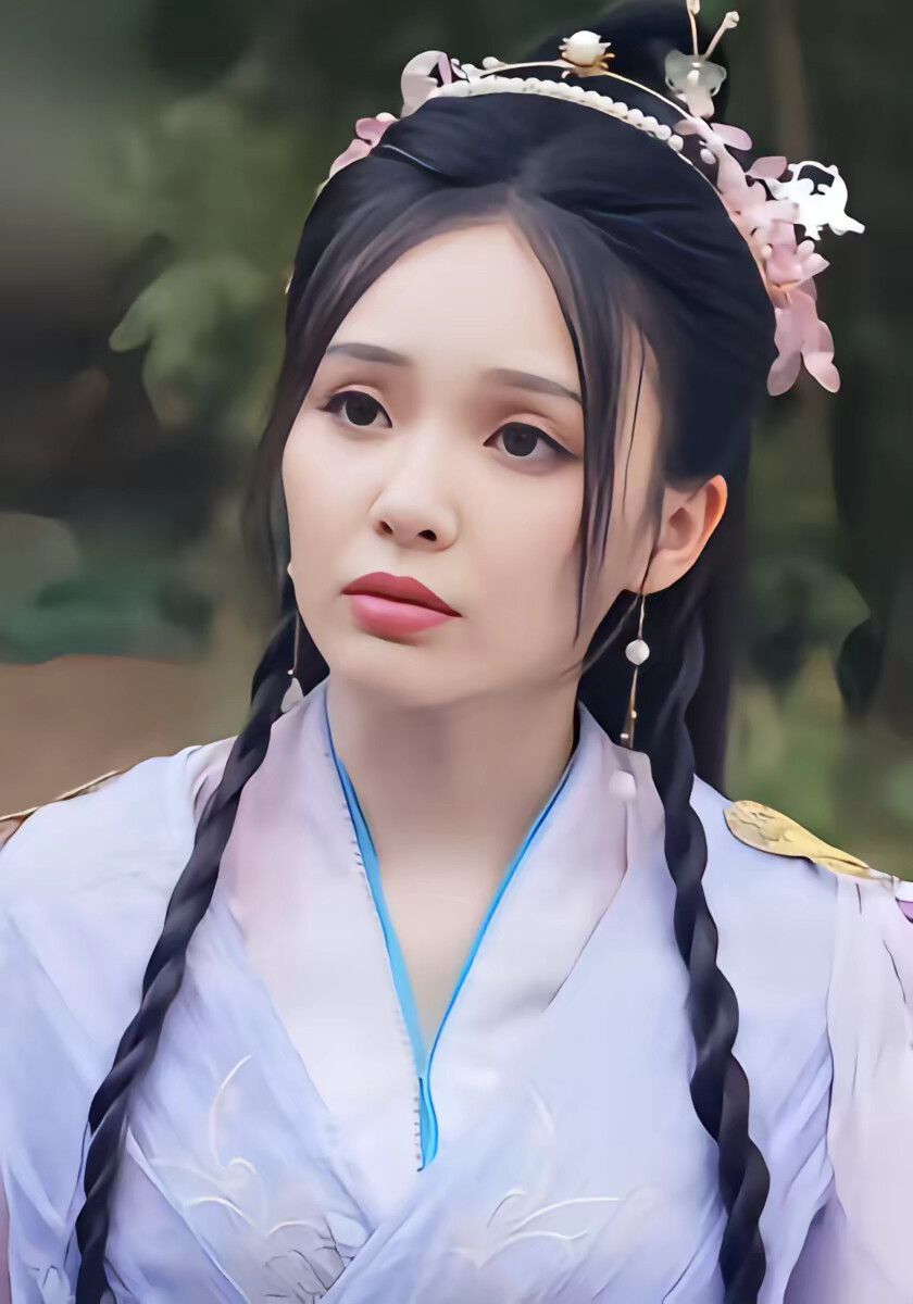 《人在书中,重生幼年魔尊,黑化了》剧照