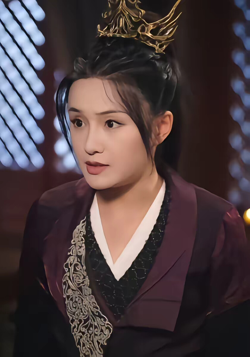 《开局女帝做正宫》剧照