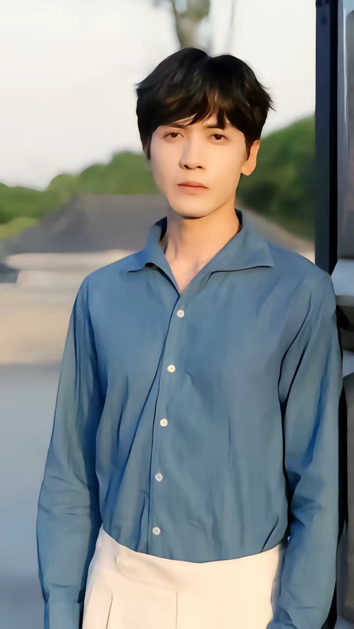 《年下弟弟他又宠又撩》剧照