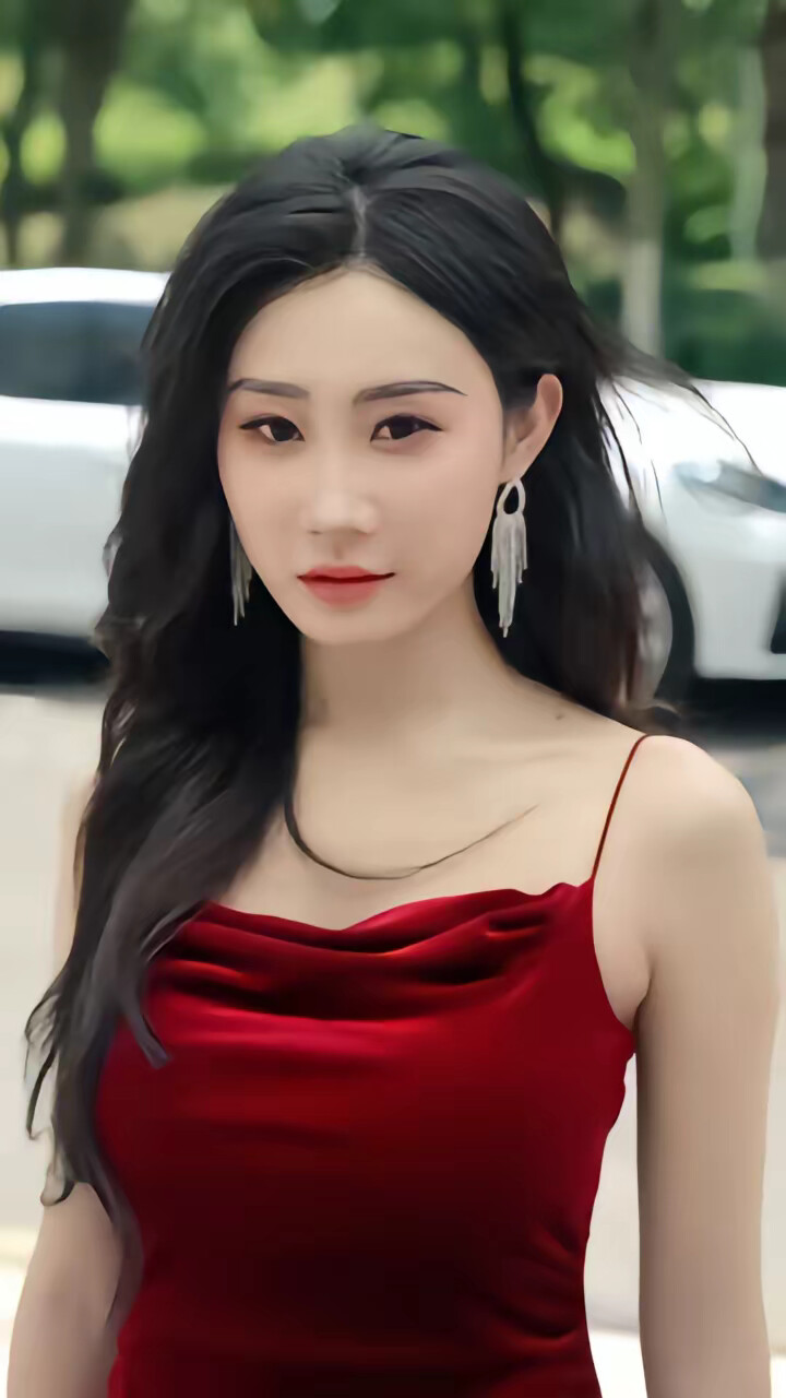 《入职保安，我能偷听美女心声》剧照