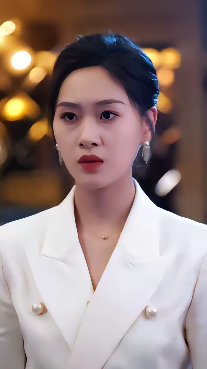 《魔道奶爸,小少主的马甲掉地上了》剧照