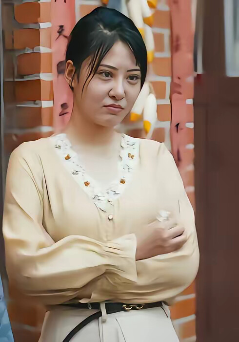 《八零换亲,我被纨绔全家团宠啦》剧照