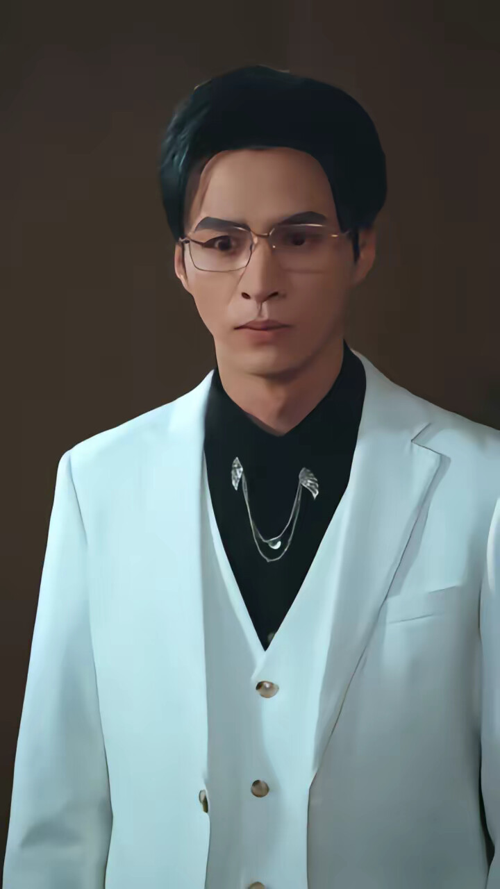 《烈焰蔷薇》剧照