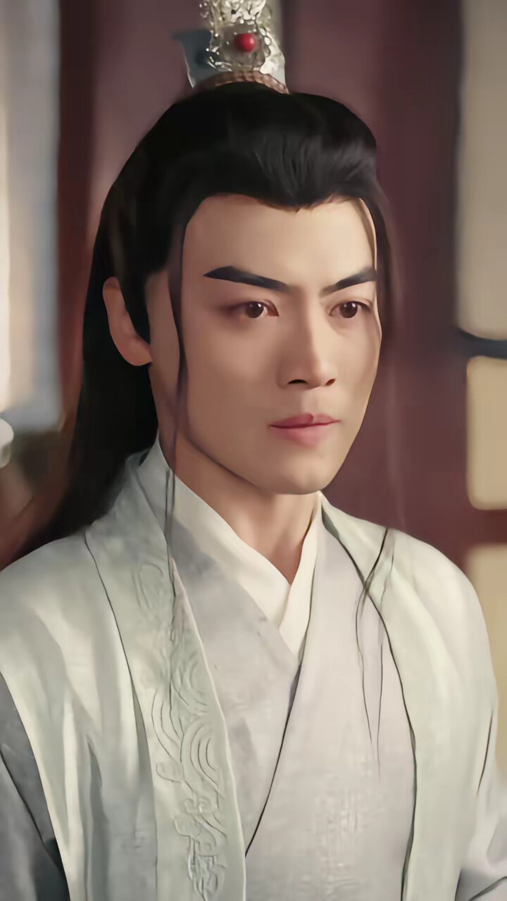 《霸道龙尊》剧照