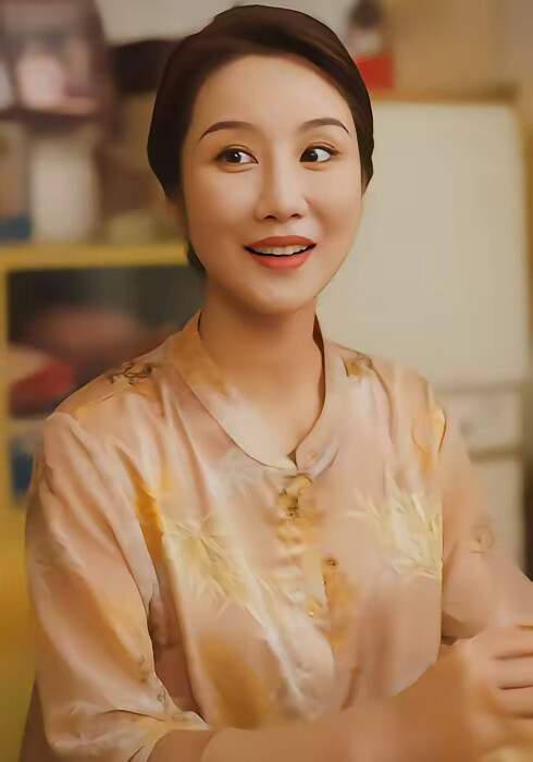 《貌美前妻重生嫁硬汉》剧照