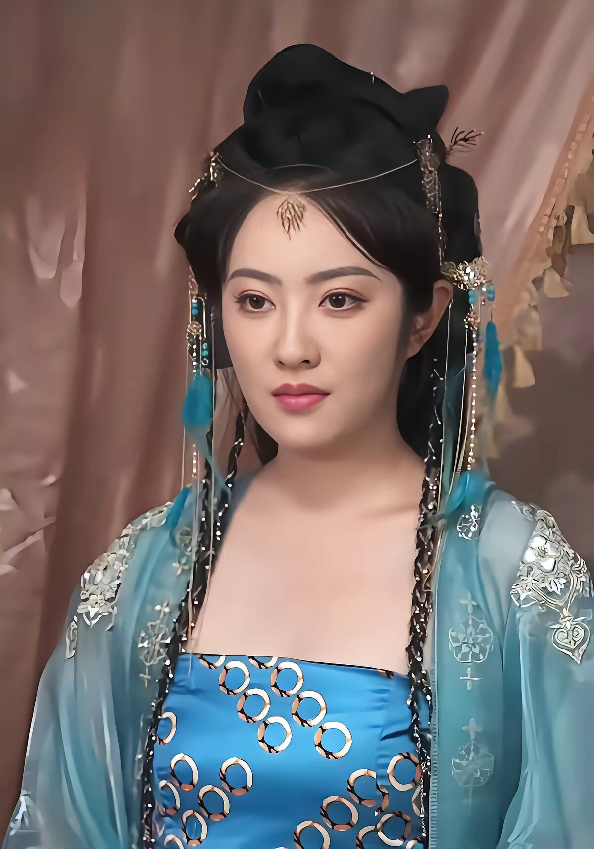 《反派儿子抛弃女帝,我反手娶回家》剧照