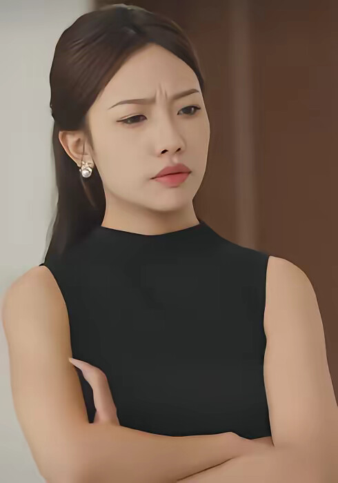 《我刚离婚,系统就来了》剧照