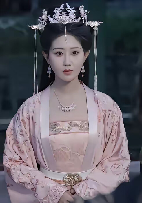 《废物皇子竟是绝世老六》剧照