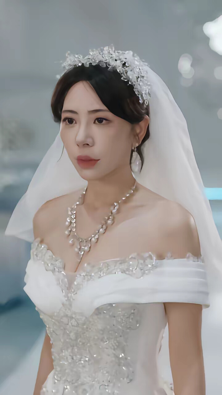 《繁花落尽终是悔》剧照