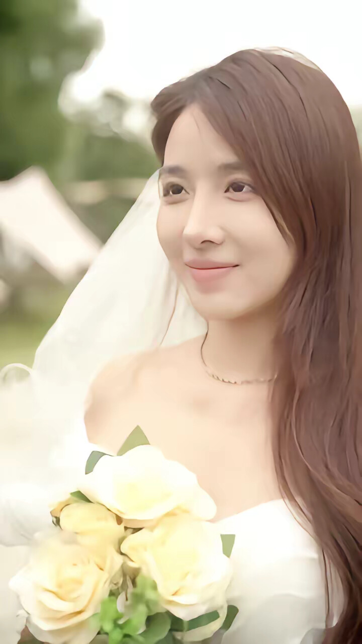 《退婚后错撩千亿大佬》剧照