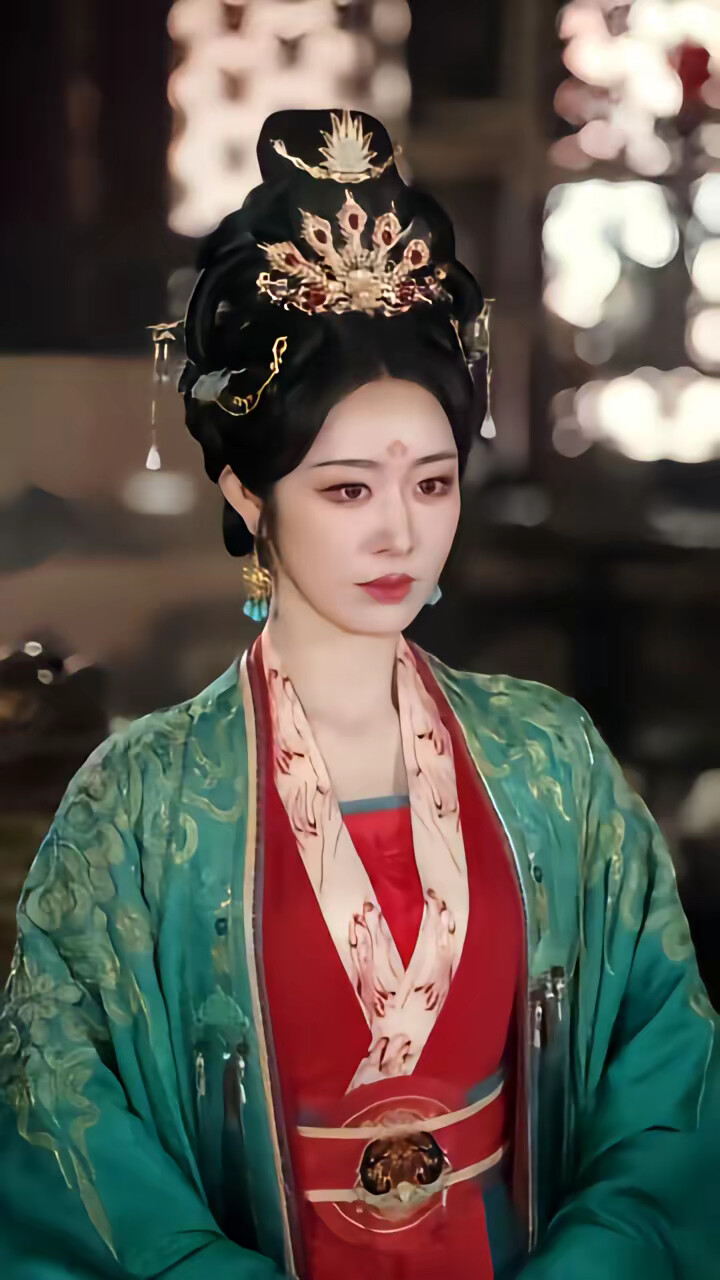 《别把本宫当摆设》剧照