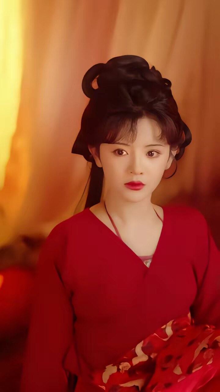 《侧妃娇软,薄情太子轻点宠》剧照