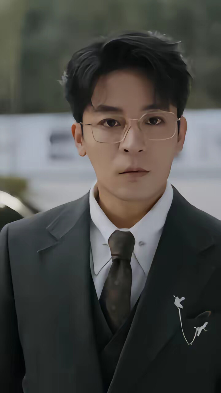 《月光藏在他眼底》剧照