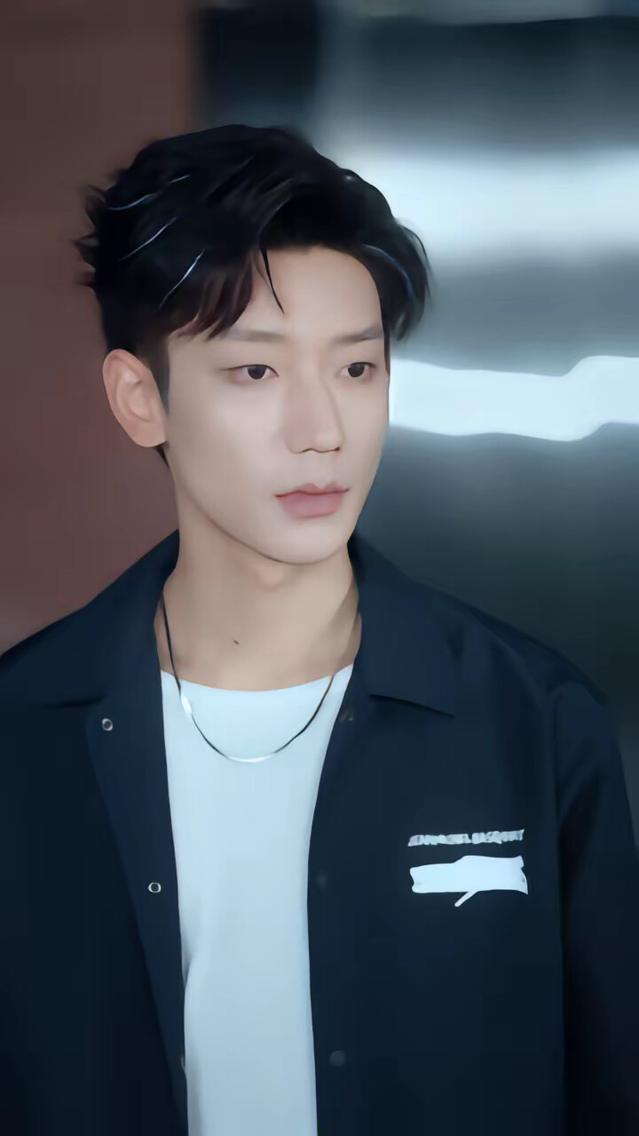 《他远在咫尺》剧照