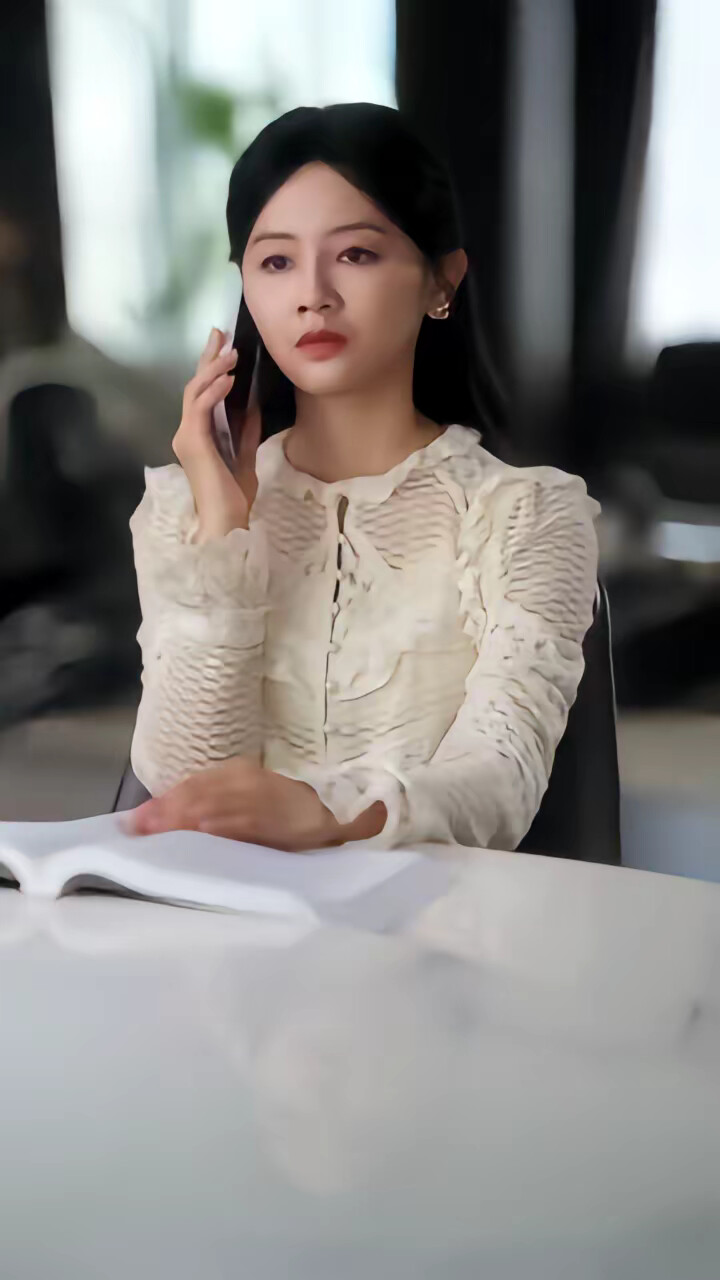 《笼中鸟,烬中生》剧照