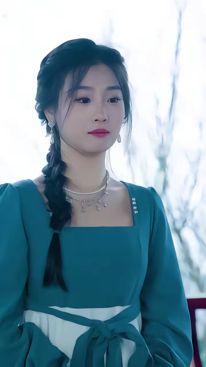 《绝代佳人欠我赊刀债》剧照