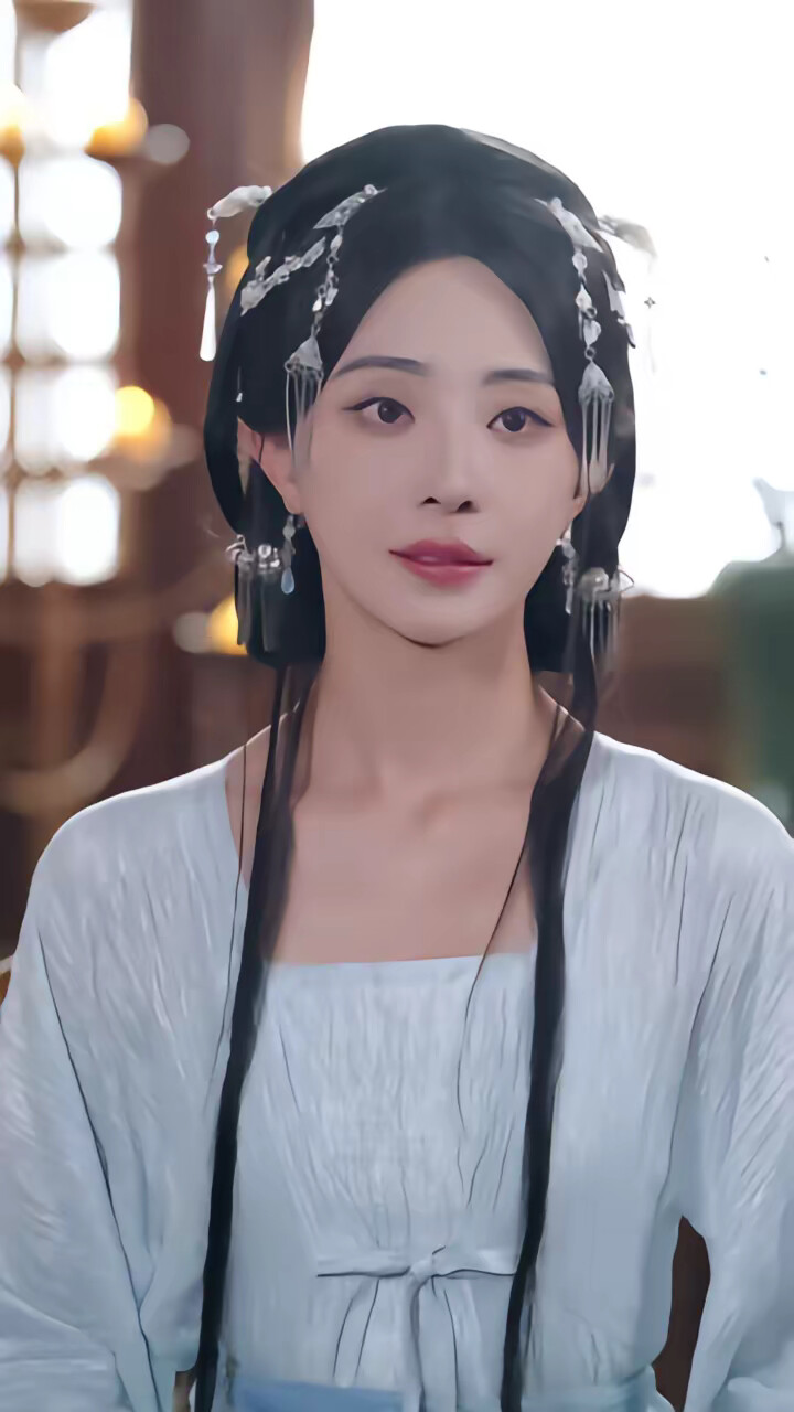 《绝色美人能哭会演,摄政王甘折腰》剧照