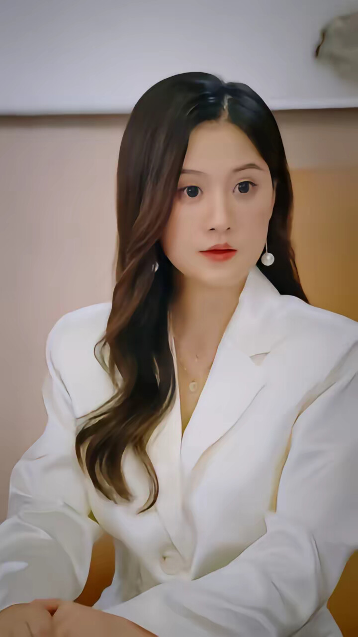 《财富自由从获得系统开始》剧照