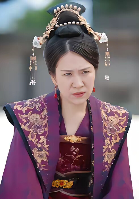 《兄长不如弟，那就到人皇幡内一叙》剧照