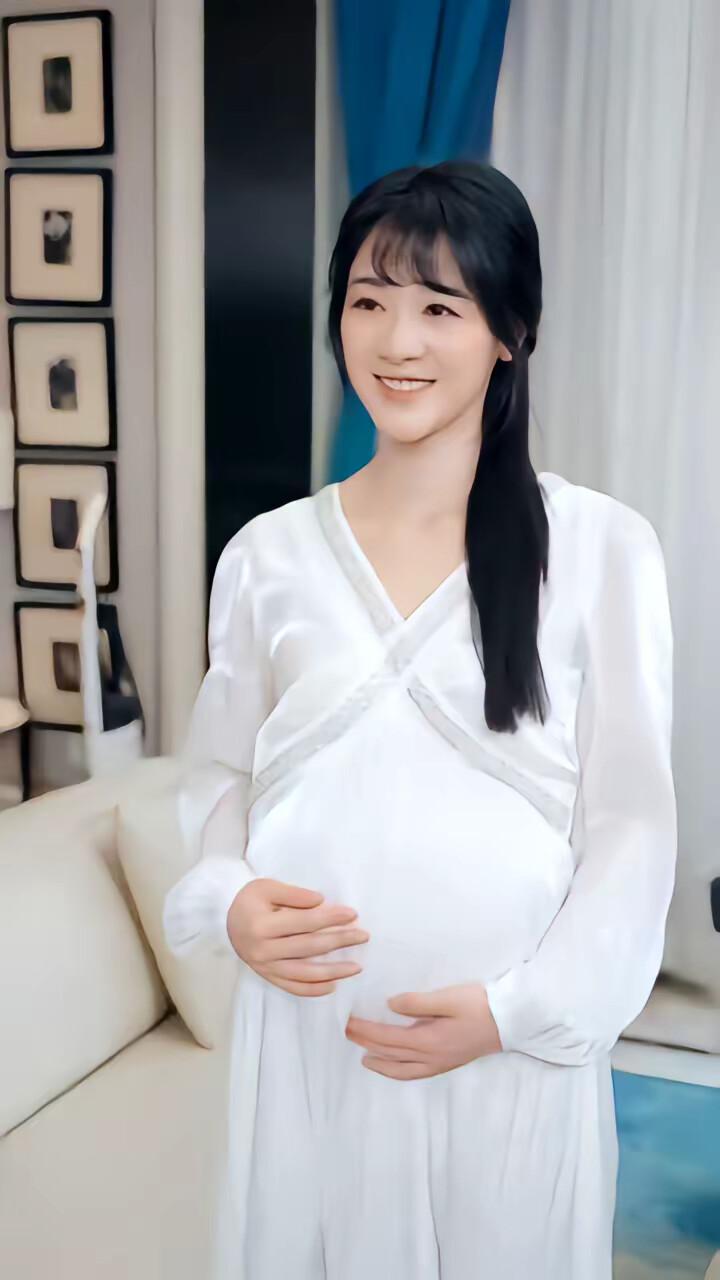 《重回高考后我选择表白社恐校花》剧照