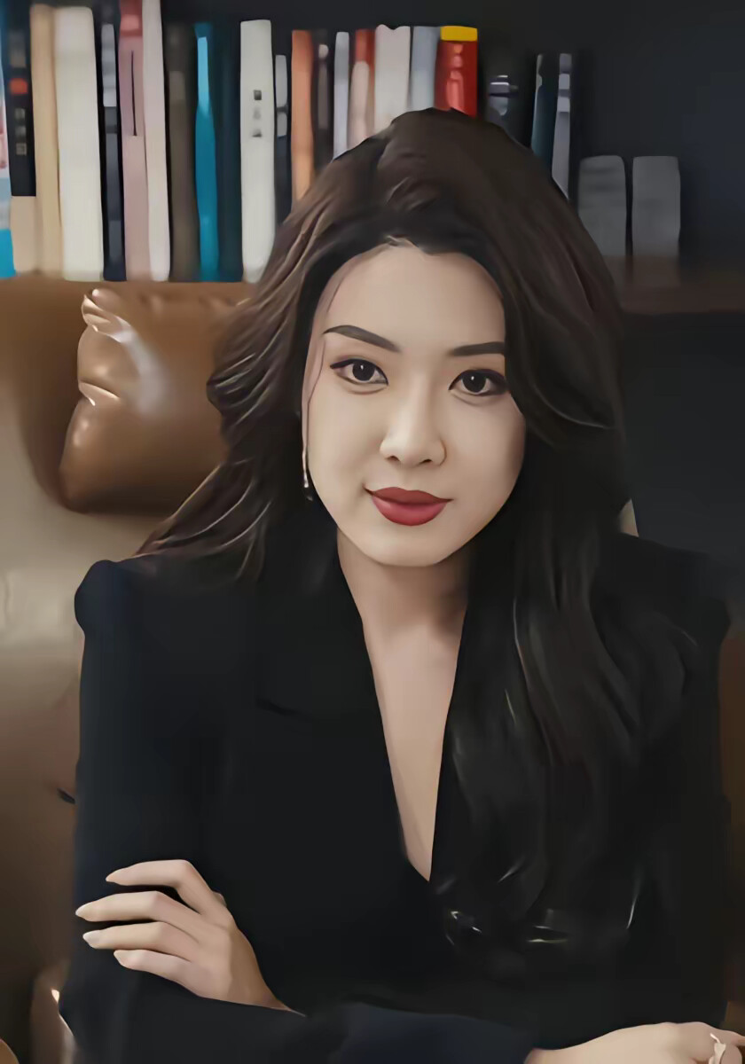 《下山后，被未婚妻捡回家》剧照
