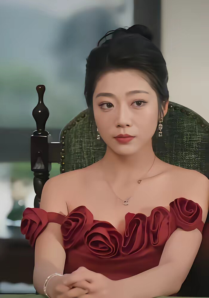 《租来的恋综女友,竟是顶级大小姐》剧照